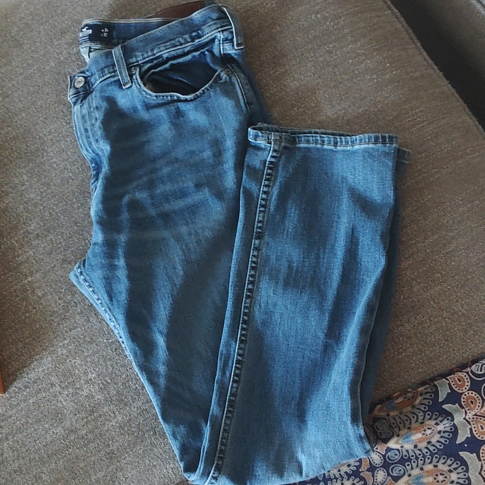 Hollister Jeans 24x32 - Picture 3 of 7